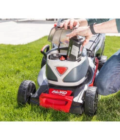 AL-KO Akku-Rasenmäher 46.2 LI SP Comfort, Inkl. 2 Akkus 14 AL-KO Akku-Rasenmäher 46.2 LI SP Comfort, Inkl. 2 Akkus -Outdoor Garten Geschäft 6942684 WE DE 002 AkkuRasenmaeherSPComfort